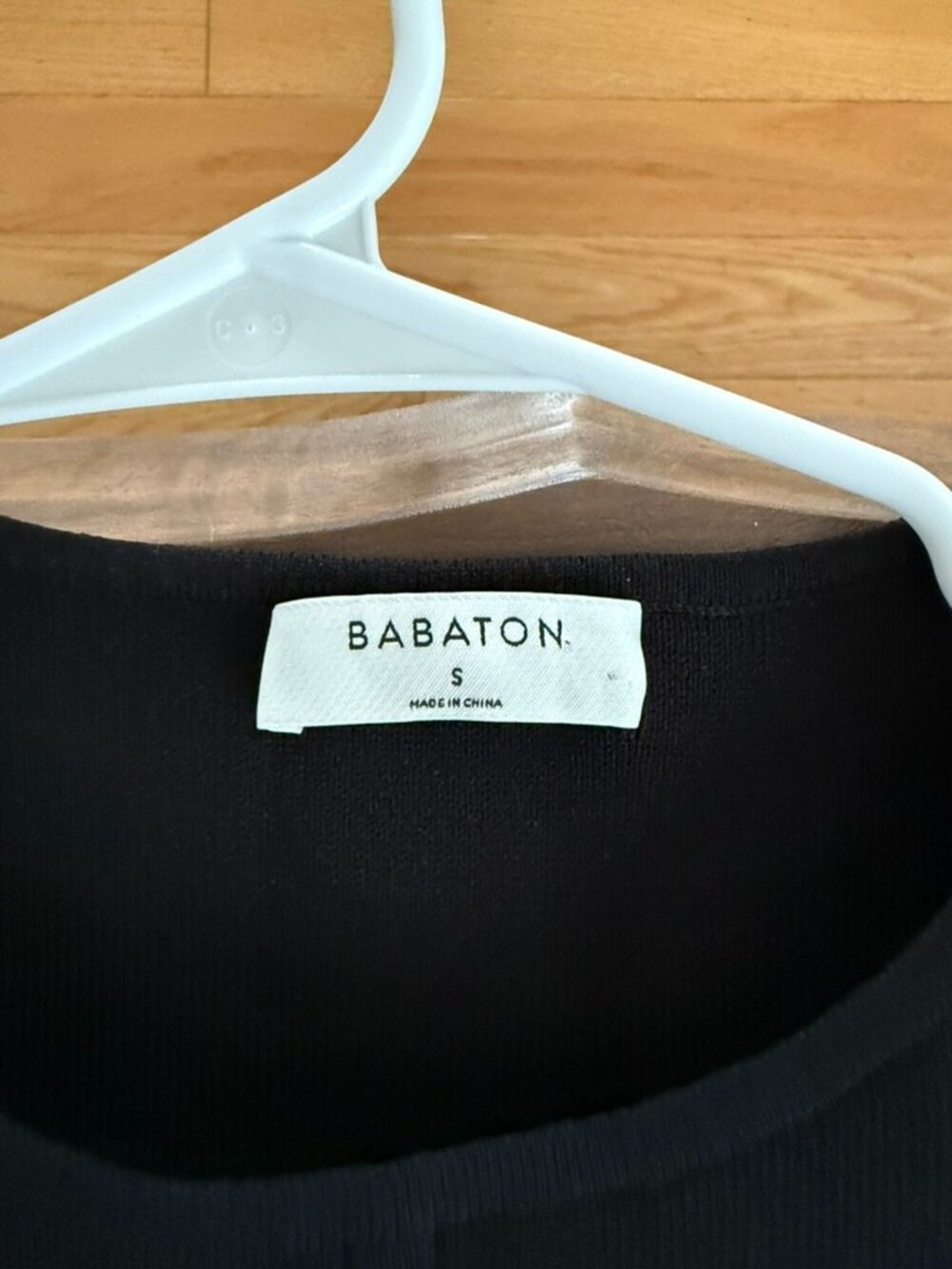 Aritzia Black Short Sleeve Crewneck Tee - Picture 3 of 9